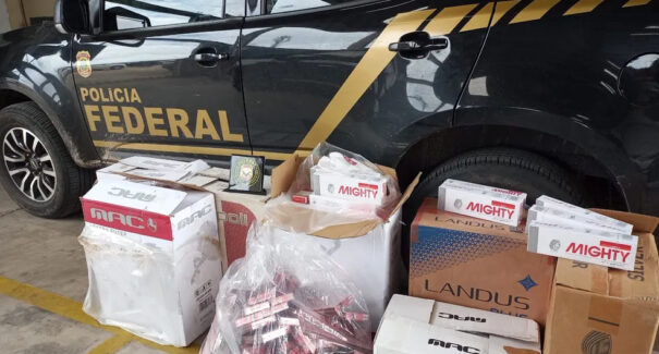 Polícia Federal realiza operação contra grupo especializado em contrabando de cigarros