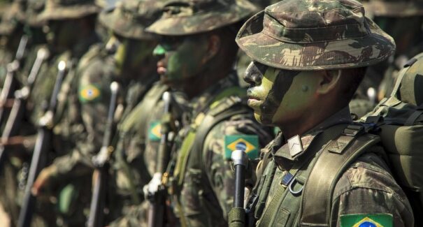 Exército Brasileiro divulga edital de concurso com 440 vagas