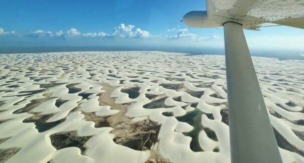 Viagem aérea de São Luís a Barreirinhas tem uma das vistas mais bonitas do país
