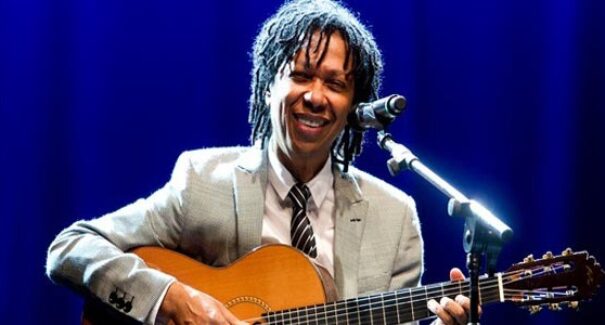 Turnê mundial do cantor Djavan passará por São Luís em agosto