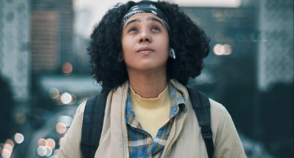 Cantora maranhense Liz Lima lança single “Cronos” neste sábado (29)