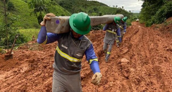 Equipes da Equatorial atuam em áreas de difícil acesso atingidas pelas fortes chuvas