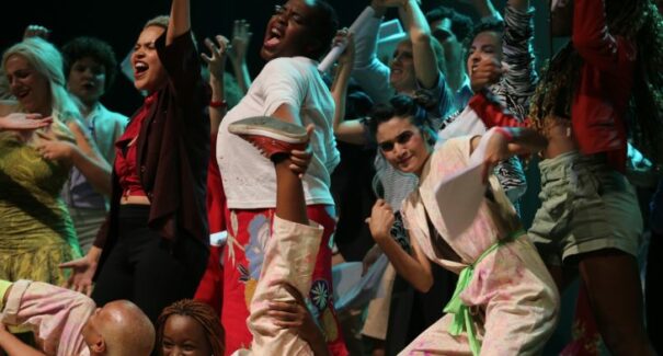 Escola Sesc de Artes Dramáticas disponibiliza 50 vagas gratuitas para curso técnico em teatro