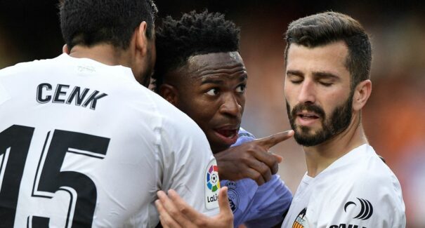 Após Vini Jr. sofrer racismo, Brasil notificará autoridades espanholas