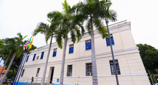 Proposta de reajuste para servidores de São Luís segue para sanção de Braide