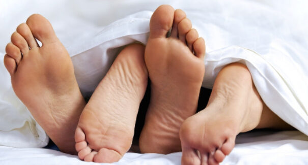 Condomínio proíbe sexo após as 22h por causa de gemidos e barulhos