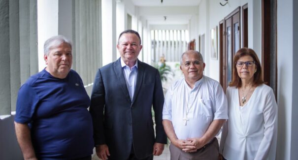 Governador Carlos Brandão faz visita de cortesia ao Arcebispo de São Luís