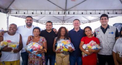 Brandão visita Instituto Bem-Estar e acompanha distribuição de cestas básicas na Vila Riod