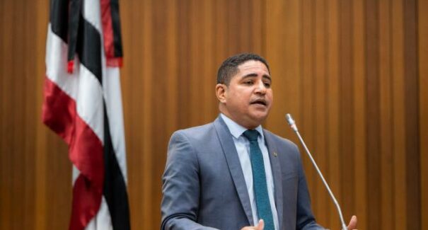 PEC garante transferência direta de recursos de emendas aos municípios maranhenses