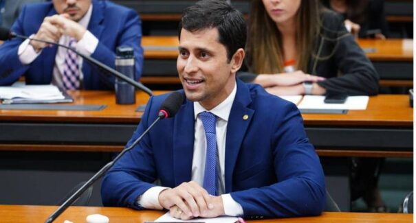 Deputado Duarte Jr apresenta 33 requerimentos na CMPI dos atos antidemocráticos