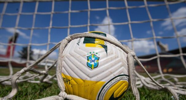 Confira horário e onde assistir aos jogos de futebol deste domingo (14)