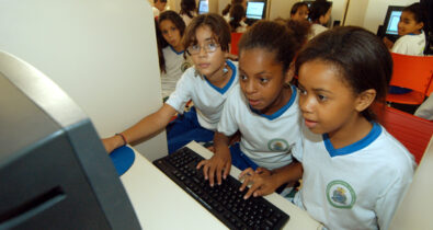 Maranhão é segundo lugar no Nordeste em número de escolas conectadas à internet