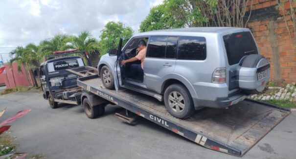 Veículo de luxo clonado é apreendido pela polícia