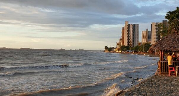 Na Grande São Luís, 14 pontos das praias estão próprios para banho