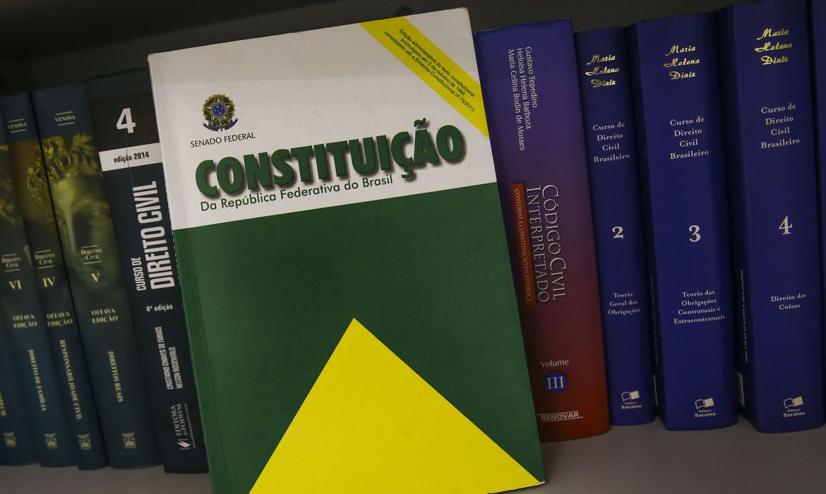 Congresso de Língua e Direito: O papel das Línguas na internacionalização  do Direito