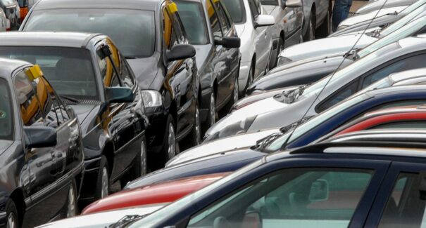 Saiba como calcular o desconto do carro popular