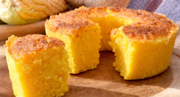 Receita: ve­ja co­mo fa­zer um bo­lo de mi­lho ver­de gos­to e ba­ra­to