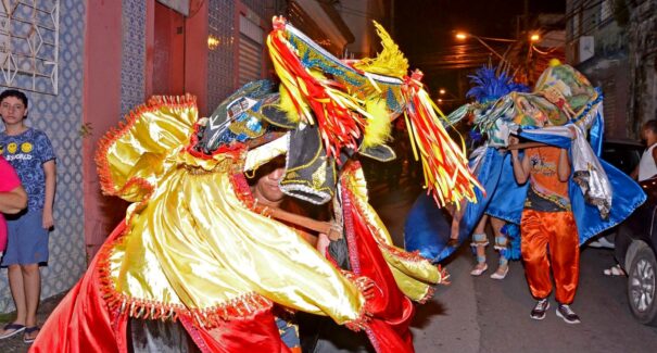 Arraial da Cidade recebe grupos folclóricos após cortejo XII Clarins da Ilha
