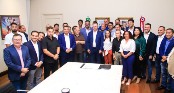 Comitiva de vereadores visita Brandão no Palácio dos Leões