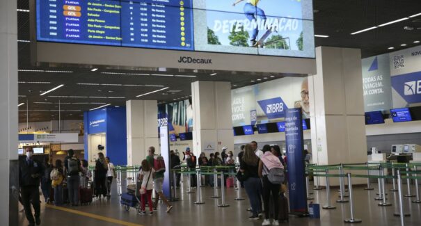 Em 2023, Brasil já recebeu 75% de turistas estrangeiros de todo 2022