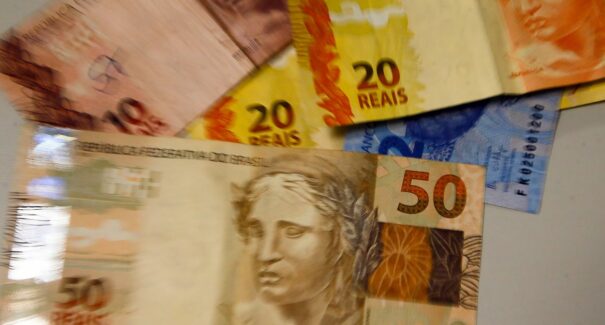 Brasileiros ainda não sacaram R$ 7,08 bi de valores a receber