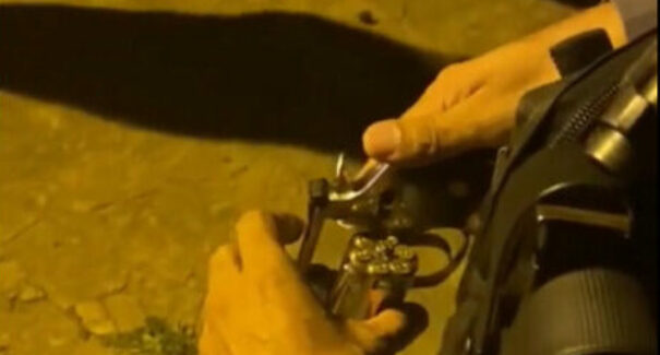 Em São Luís, criminoso é espancado pela população após troca de tiros com a polícia