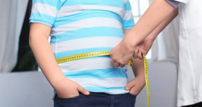 Combate a obesidade infantil: férias escolares e consultas médica e nutricional