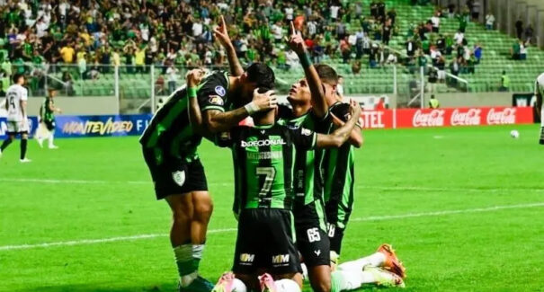 América-MG e Corinthians avançam na competição