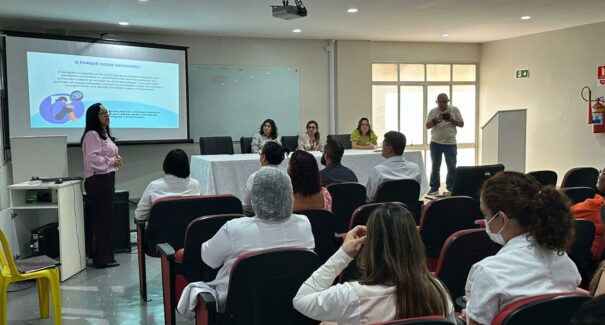 Judiciário promove palestras sobre entrega voluntária de crianças para adoção
