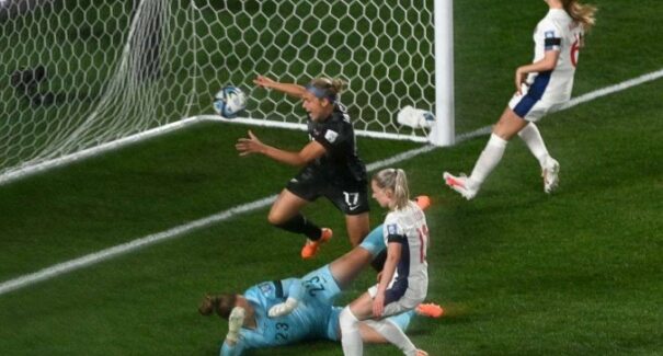 Nova Zelândia surpreende Noruega na abertura da Copa do Mundo Feminina