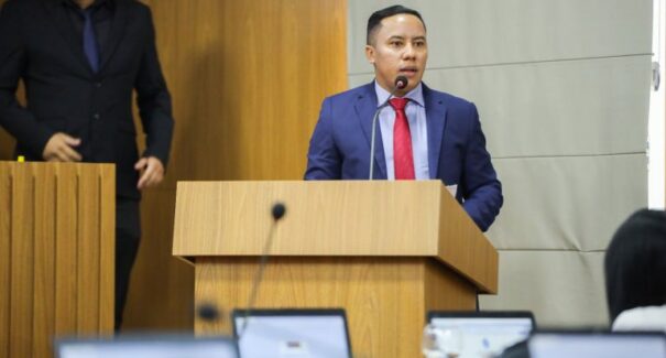 Vereador quer explicações de secretário sobre liberação de veículo na SMTT