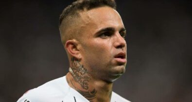Torcedores do Corinthians agridem jogador Luan em motel de SP