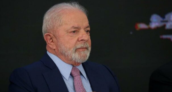Para 55% dos brasileiros, Lula não merece ser reeleito em 2026, diz pesquisa