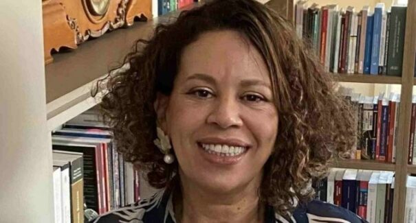 Advogada faz história como primeira ministra negra do TSE