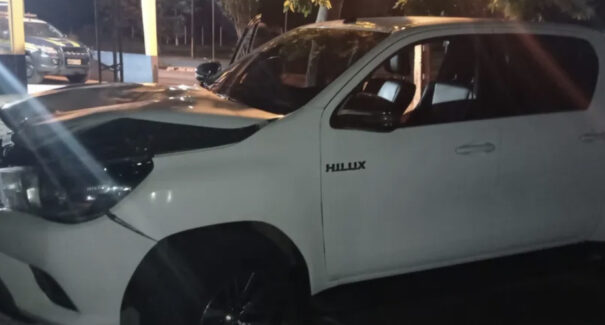 Ciclista morre atropelado ao bater em caminhonete na BR-135