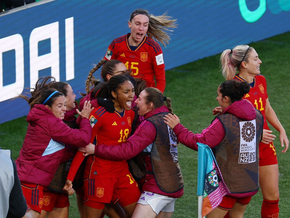 Espanha vence Inglaterra com gol de Olga Carmona e é campeã da Copa do  Mundo Feminina