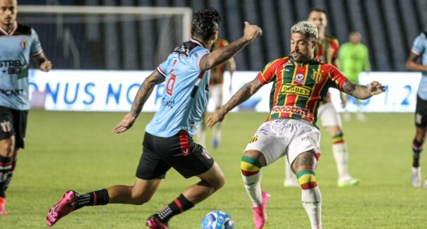Sampaio Corrêa fica no empate com o Botafogo-SP