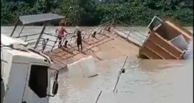 Balsa que transportava três caminhões afunda no rio Maraçacumé