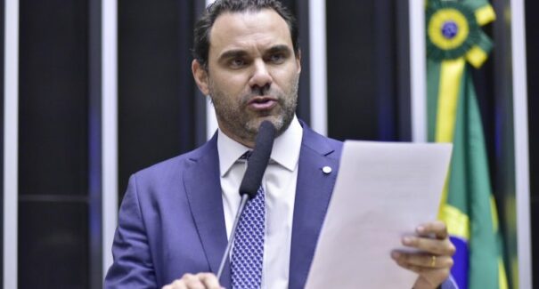 Câmara aprova projeto que regulamenta apostas esportivas