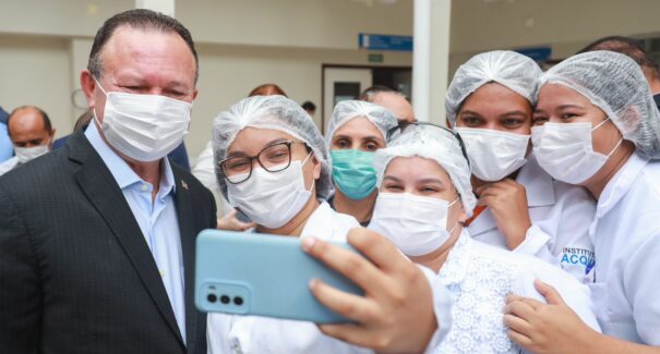 Governador Carlos Brandão anuncia pagamento do piso da enfermagem no Maranhão