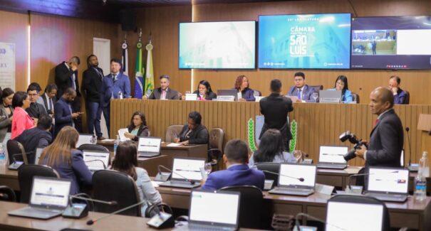 Câmara de São Luís aprova reajuste salarial para profissionais de enfermagem