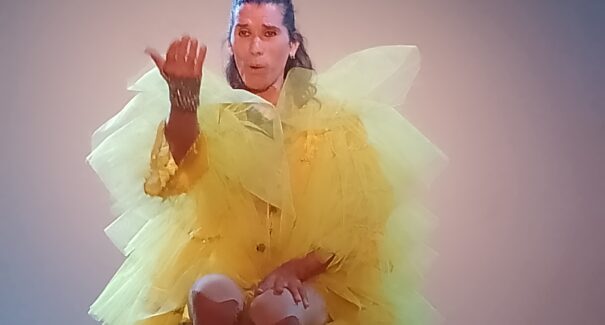 Ator e bailarino Hélio Martins apresenta espatáculo  ”Lendas, ritmos e a poesia da Ilha de São Luís”