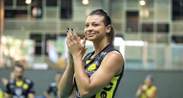 Jogadora de vôlei Walewska, campeã olímpica em Pequim, morre aos 43 anos