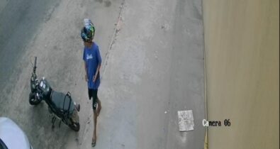 Vídeo: câmeras flagram dois homens furtando motocicleta no Maiobão