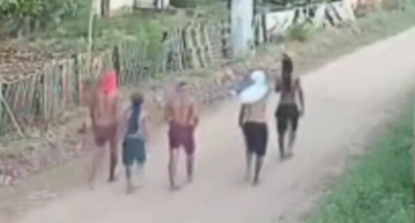 Câmera de segurança filma suspeitos de tentarem invadir casas em Imperatriz