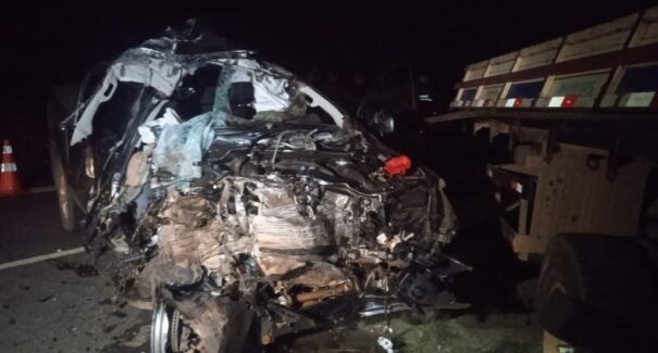Casal morre em grave acidente na BR-230, em Carolina