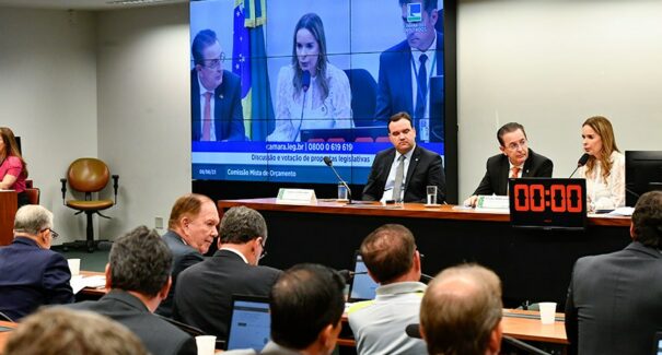 Proposta Orçamentária chega ao Congresso com quase R$ 40 bi para emendas