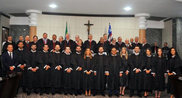 Judiciário maranhense dá posse a nove novos juízes e cinco novas juízas