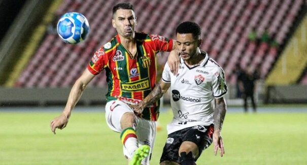 Sampaio perde para o Vitória-BA e segue ameaçado na Segundona
