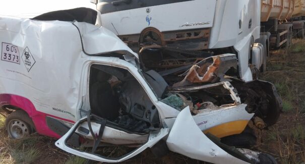 Ultrapassagem mal sucedida deixa um morto e um ferido grave na BR-135